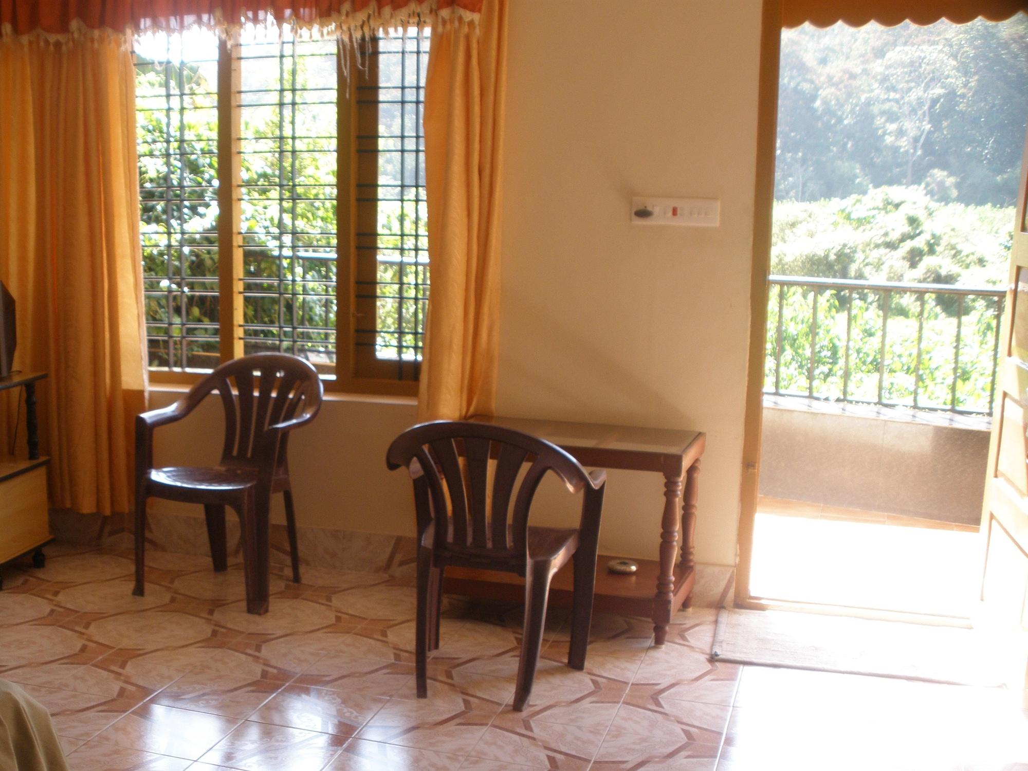 Jungle Palace Homestay Thekkady Luaran gambar